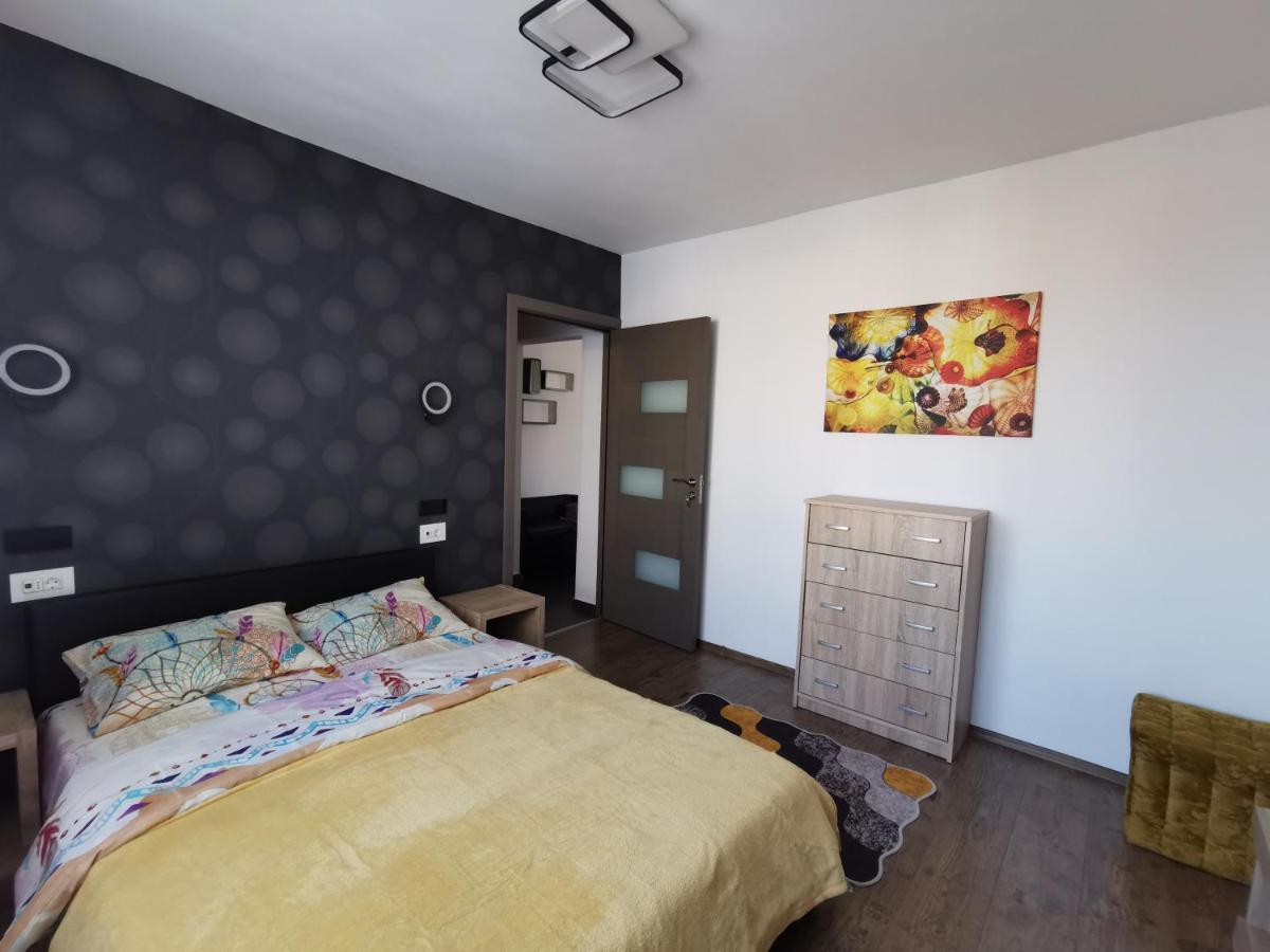 Apartament Asr Piatra Neamţ Екстериор снимка